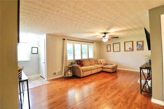 244 Southridge Drive, Greece, NY 14626