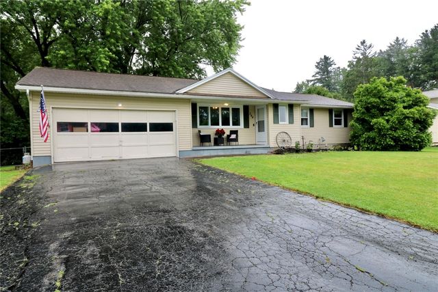 244 Southridge Drive, Greece, NY 14626