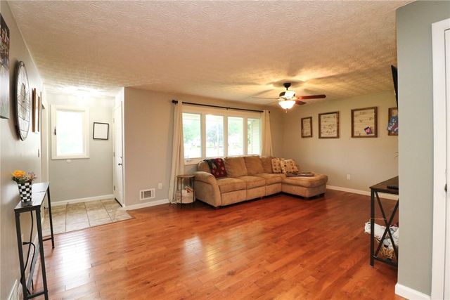 244 Southridge Drive, Greece, NY 14626