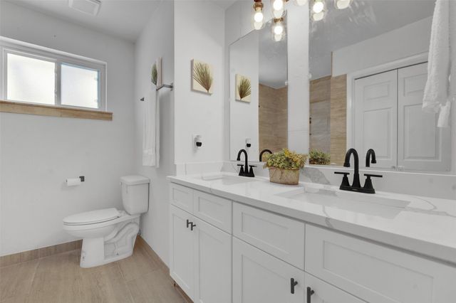 1110 Coronet Street, Irving, TX 75062