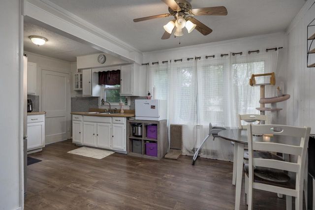 1608 East Road 1, Edgerton, WI 53534