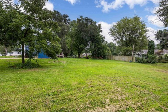 1608 East Road 1, Edgerton, WI 53534