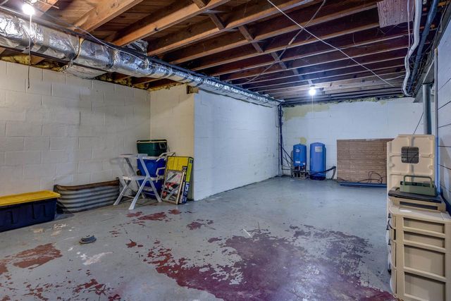 1608 East Road 1, Edgerton, WI 53534
