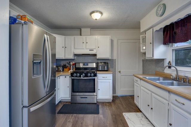 1608 East Road 1, Edgerton, WI 53534