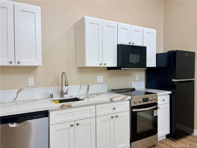 1464 3rd Street 2, La Verne, CA 91750