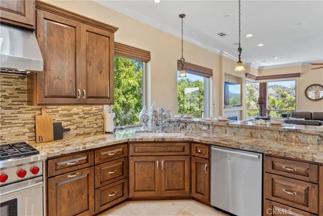 2815 Rock Wren Lane, Avila Beach, CA 93424