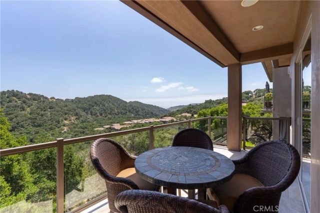 2815 Rock Wren Lane, Avila Beach, CA 93424