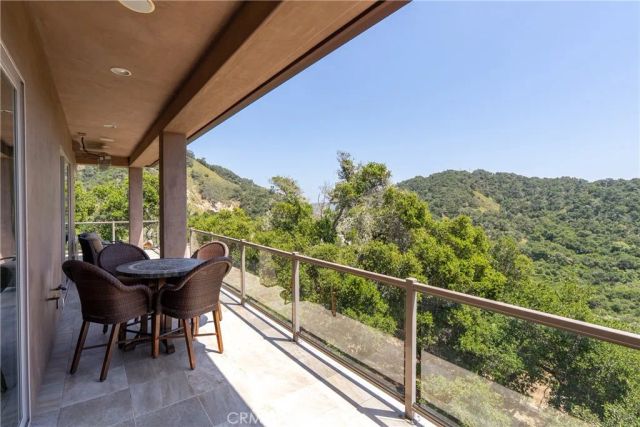 2815 Rock Wren Lane, Avila Beach, CA 93424