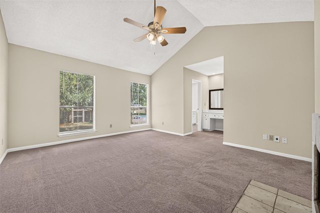 7700 Creekbend Drive 49, Houston, TX 77071