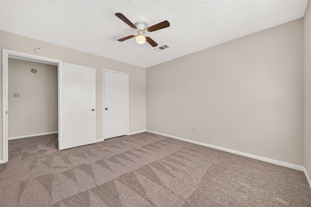 7700 Creekbend Drive 49, Houston, TX 77071