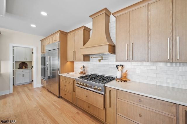 756 Allwood Rd, Clifton City, NJ 07012