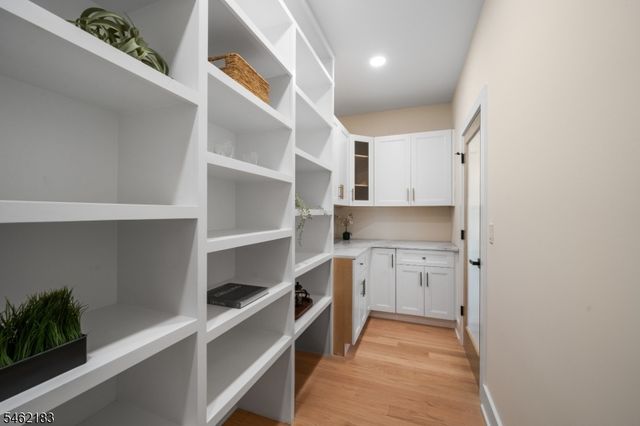 756 Allwood Rd, Clifton City, NJ 07012