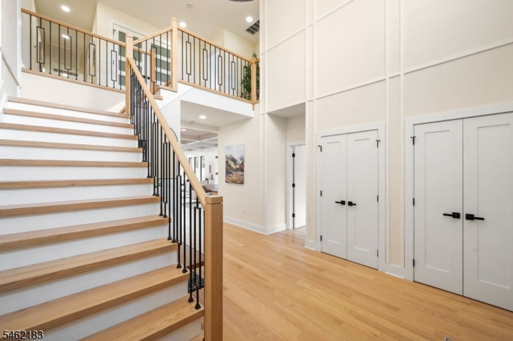 756 Allwood Rd, Clifton City, NJ 07012 — photo 4