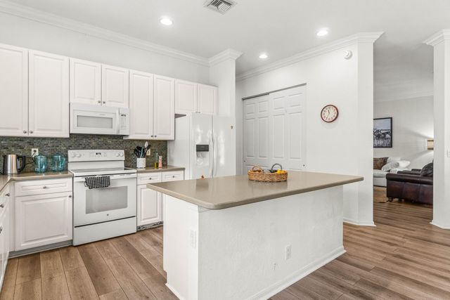 4621 Windward Cove Lane, Wellington, FL 33449