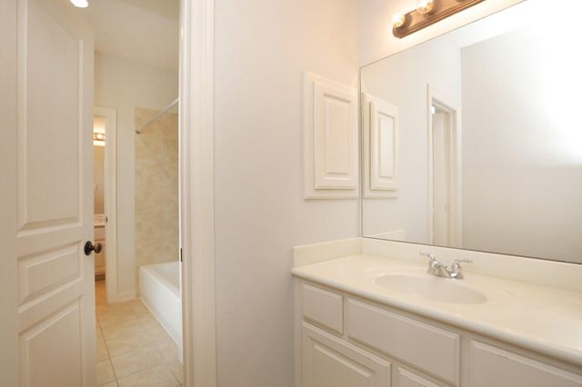 8602 Two Sisters Court, Missouri City, TX 77459