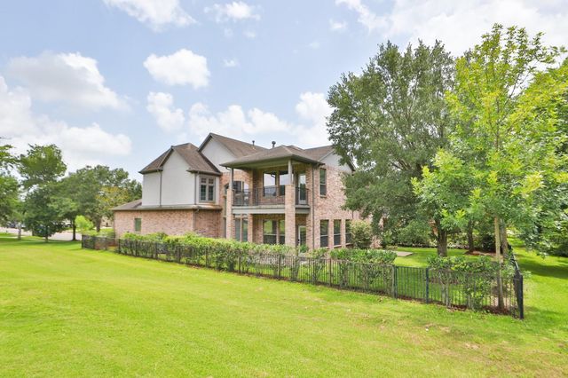 8602 Two Sisters Court, Missouri City, TX 77459