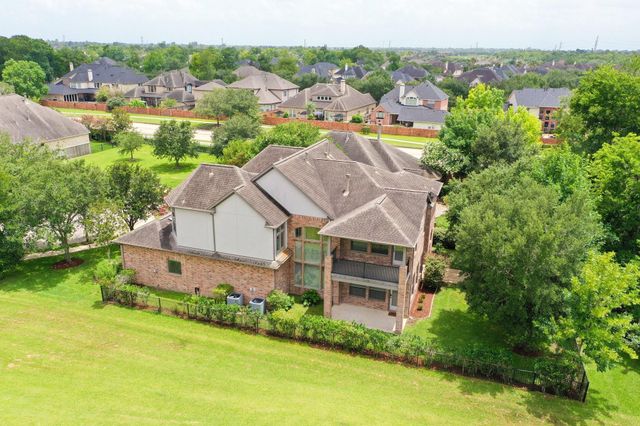 8602 Two Sisters Court, Missouri City, TX 77459