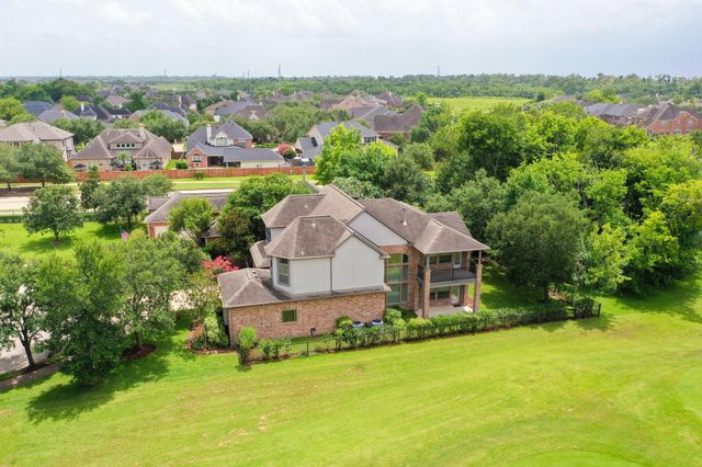 8602 Two Sisters Court, Missouri City, TX 77459