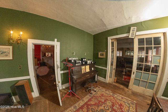 707 W 4th Street, Greenville, NC 27834