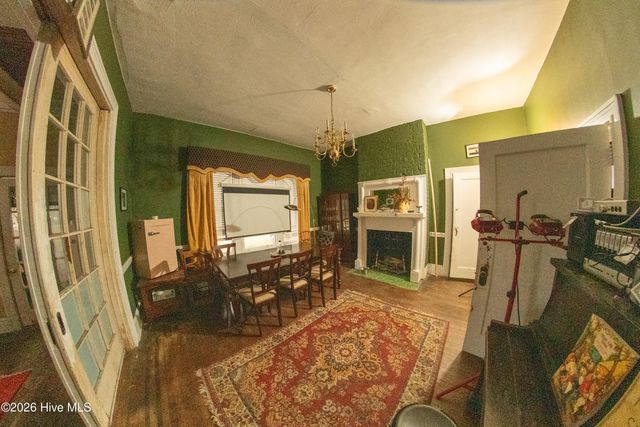 707 W 4th Street, Greenville, NC 27834