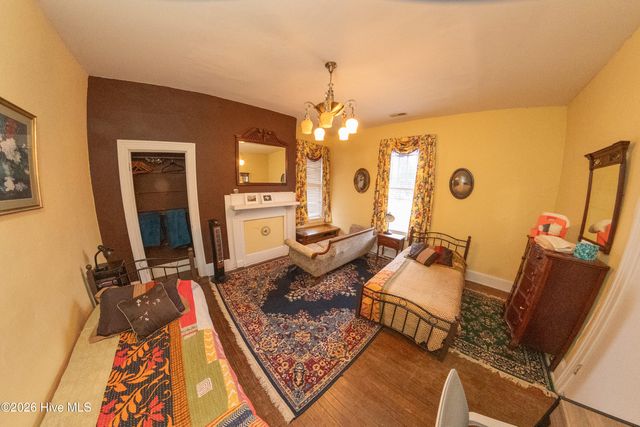 707 W 4th Street, Greenville, NC 27834