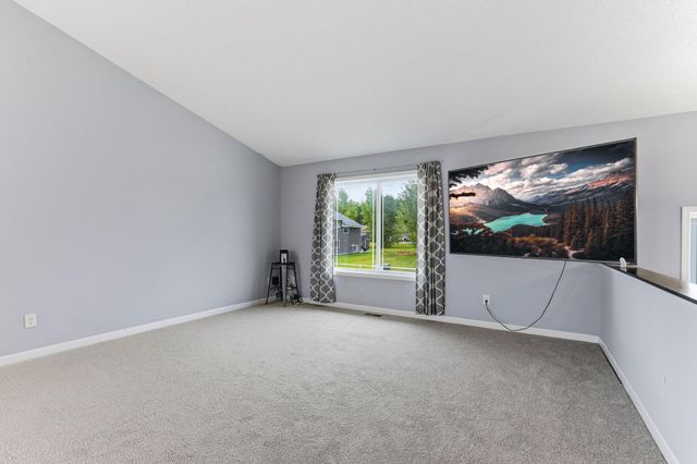 925 Highview Loop SE, Pine City, MN 55063