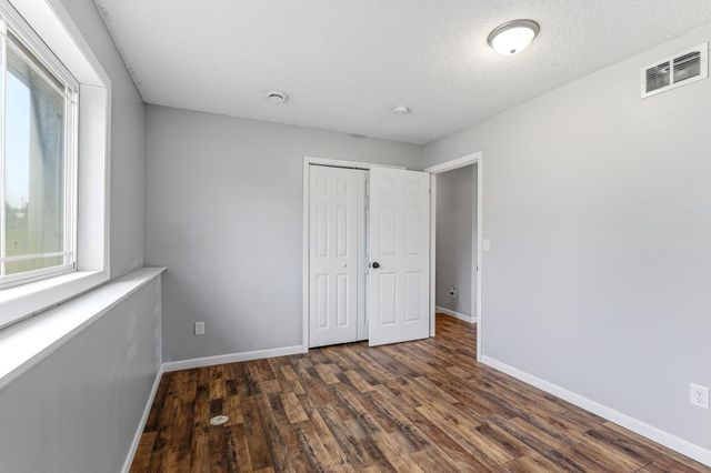 925 Highview Loop SE, Pine City, MN 55063