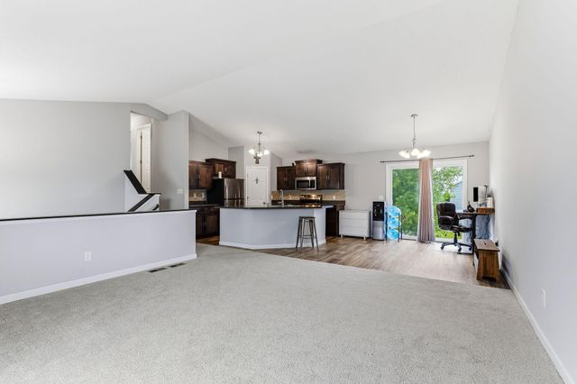 925 Highview Loop SE, Pine City, MN 55063