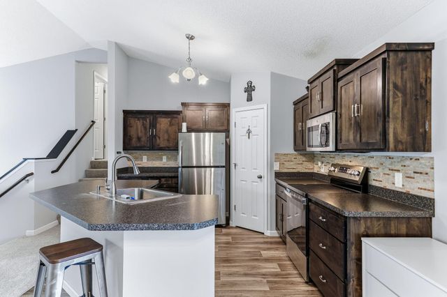 925 Highview Loop SE, Pine City, MN 55063