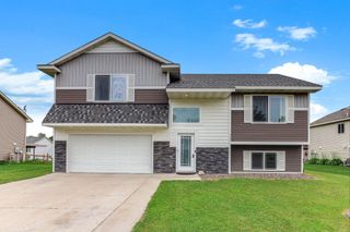 925 Highview Loop SE, Pine City, MN 55063