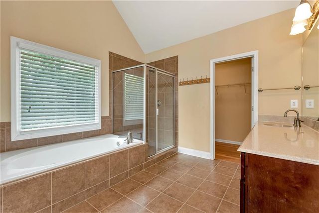 2631 Village Chase Drive, Duluth, GA 30096