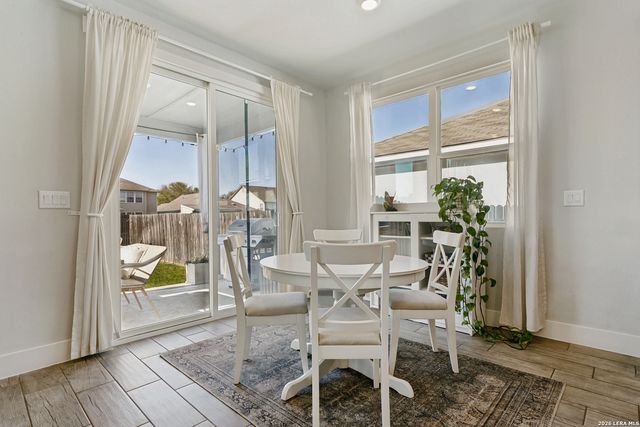 7350 Walkers Loop, Live Oak, TX 78233