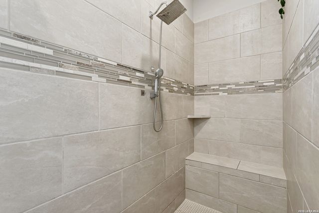 7350 Walkers Loop, Live Oak, TX 78233