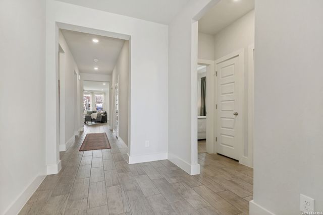 7350 Walkers Loop, Live Oak, TX 78233