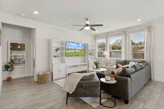 7350 Walkers Loop, Live Oak, TX 78233