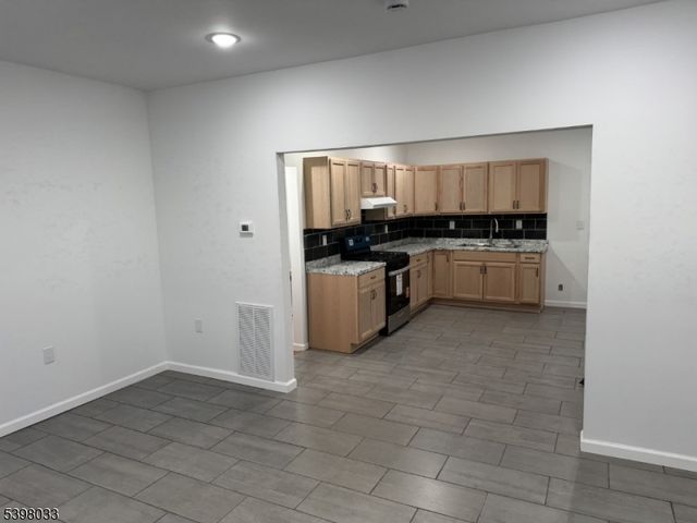 624 Alpha St, Alpha Boro, NJ 08865