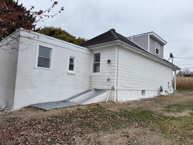 624 Alpha St, Alpha Boro, NJ 08865