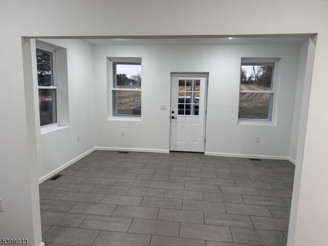 624 Alpha St, Alpha Boro, NJ 08865