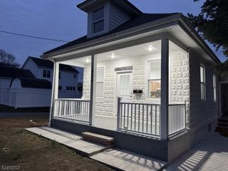 624 Alpha St, Alpha Boro, NJ 08865