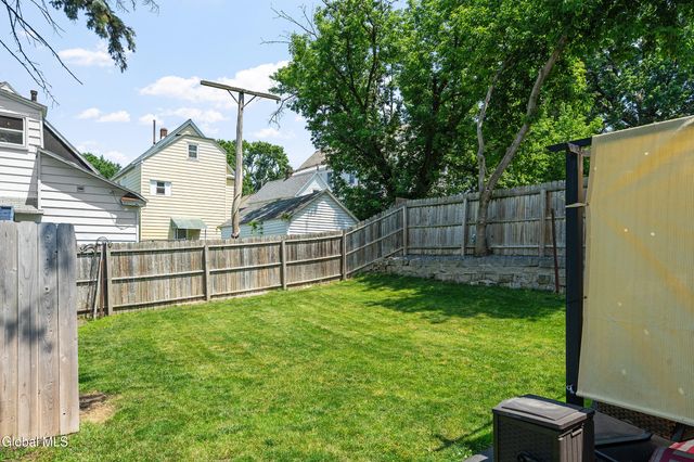 615-617 Seneca Street, Schenectady, NY 12308