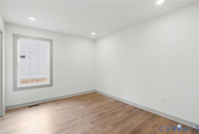 205 Zion Dr, Farmville, VA 23901