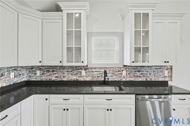 205 Zion Dr, Farmville, VA 23901