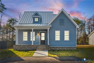 205 Zion Dr, Farmville, VA 23901