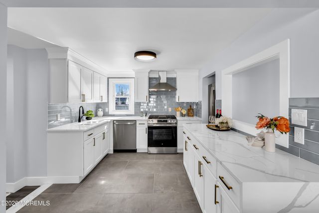 434 Shady Lane, Howell, NJ 07731