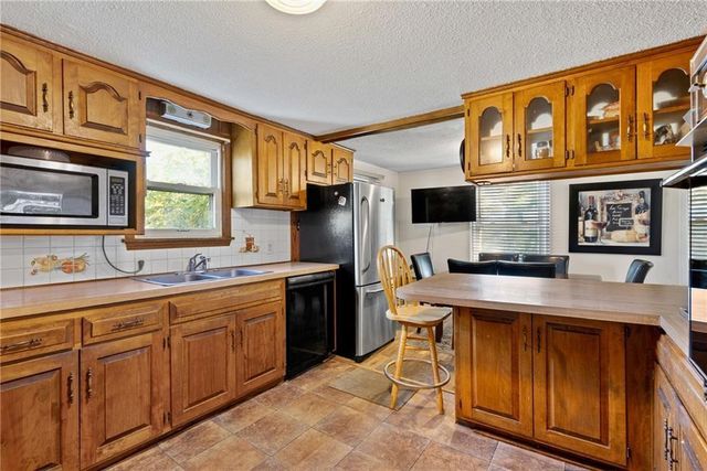 3109 S 8TH Terrace, Kansas City, KS 66103