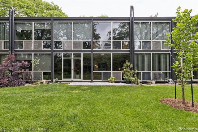 1313 Joliet Place, Detroit, MI 48207