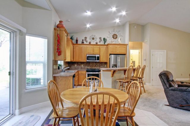 10538 Rock Hill Rd, Rough And Ready, CA 95975