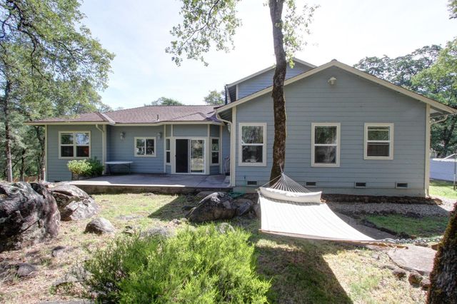 10538 Rock Hill Rd, Rough And Ready, CA 95975
