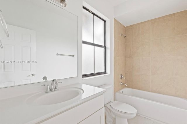 10429 NW 61st Ln, Doral, FL 33178