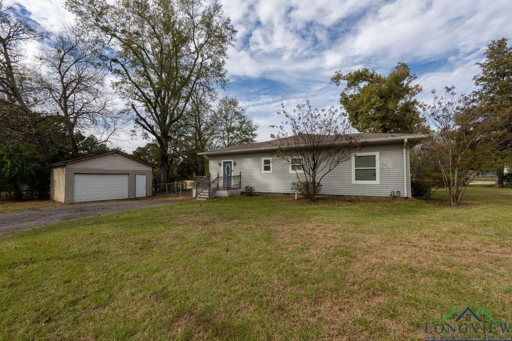 110 Bell Street, Hallsville, TX 75650